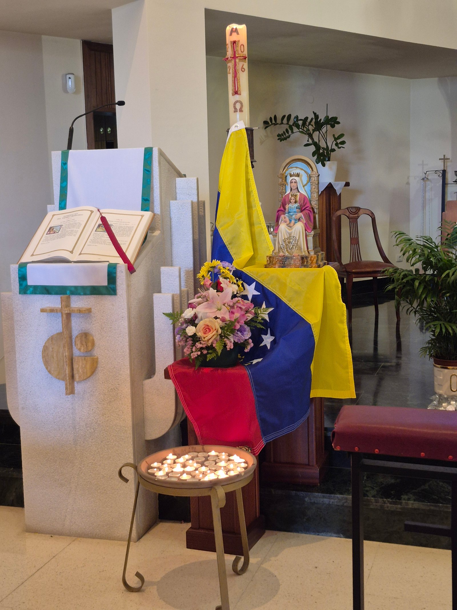 Misa por las víctimas del terremoto en Venezuela